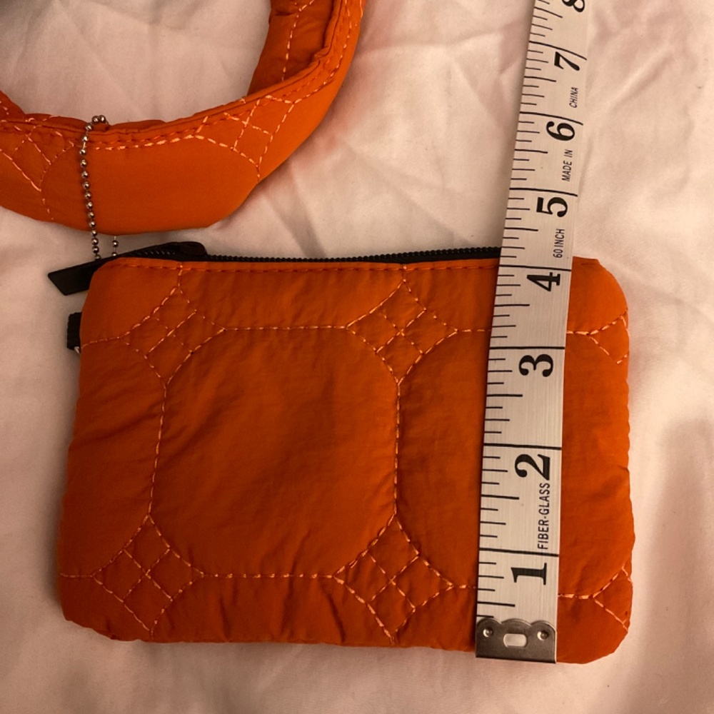 (NWT) Plain Quilted Nylon Puff Tote Bag - Picture 11 of 12